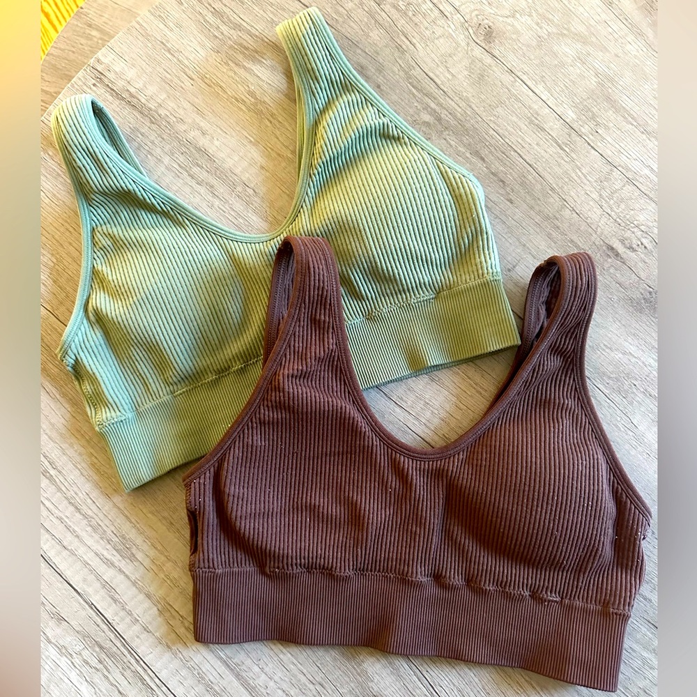 Aerie Sports Bras Green and Brown Scoop Neck